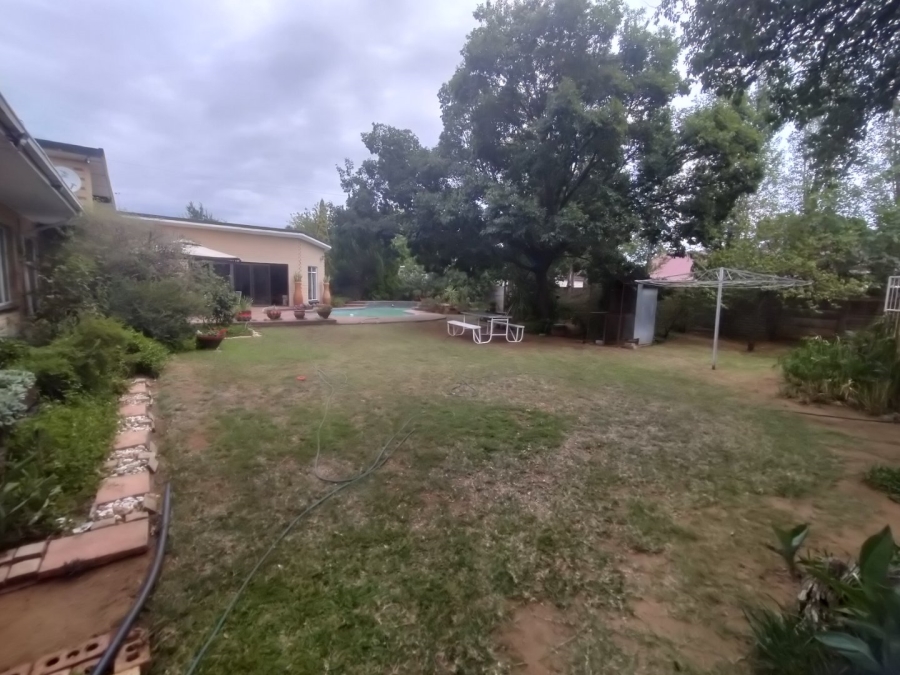 5 Bedroom Property for Sale in Universitas Free State